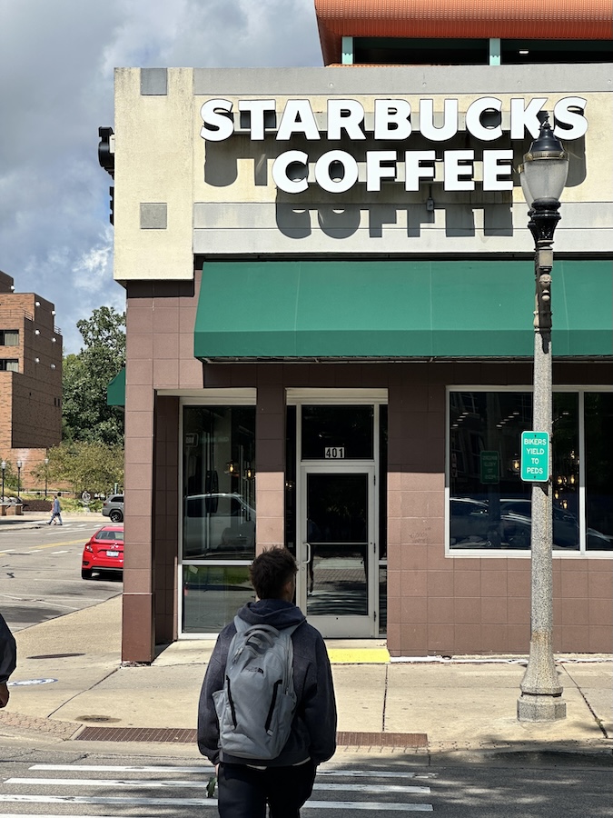 Original East Lansing Starbucks to Close
