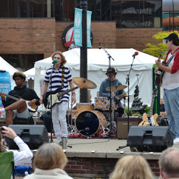 East Lansing to Offer $1,000 for a Song That Captures the City
